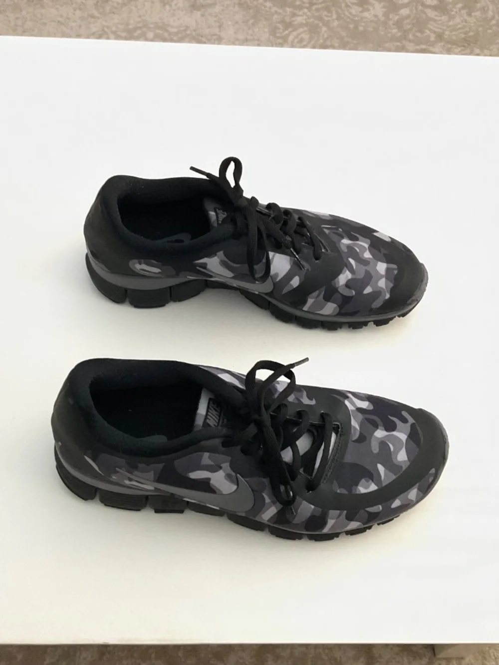 Nike Free 5.0 Sneakers